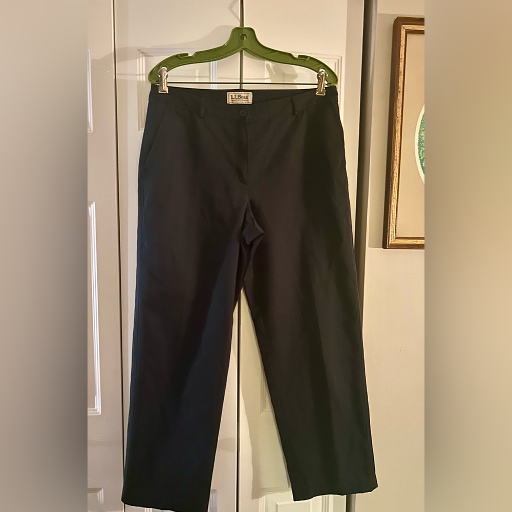L.L. Bean Women’s Sz 12 Classic Cotton Navy Favorite Fit Straight Leg Trousers